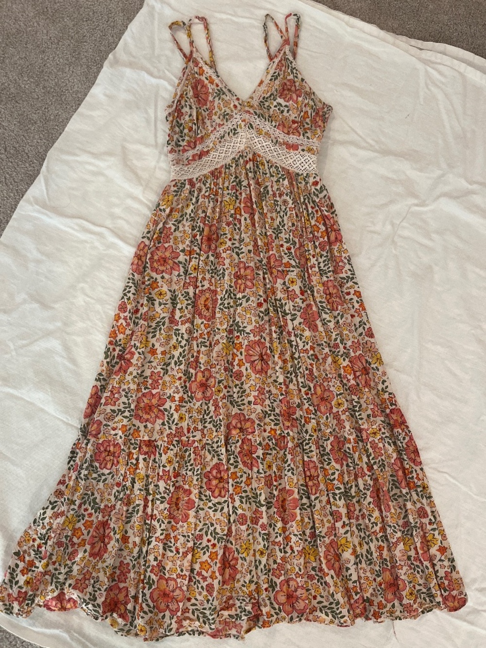 Floral print maxi dress size s